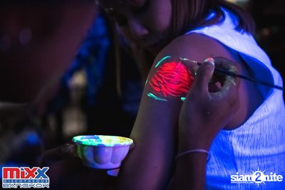 Neon BeatZ Party at MIXX Bangkok — photo 79