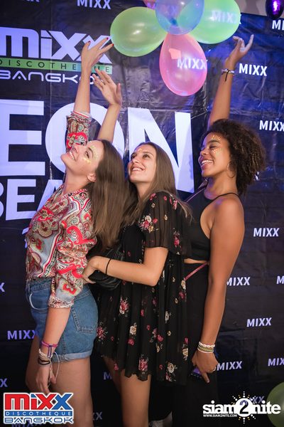 Neon BeatZ Party at MIXX Bangkok — photo 105