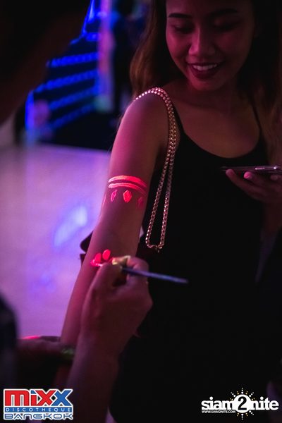 Neon BeatZ Party at MIXX Bangkok — photo 111