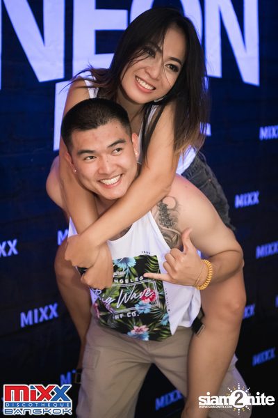 Neon BeatZ Party at MIXX Bangkok — photo 112