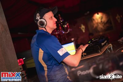 Neon BeatZ Party at MIXX Bangkok — photo 119