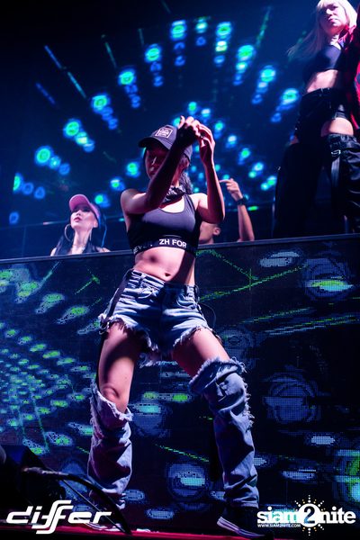 Hip Hop Party ที่ ดิฟเฟอร์ ผับ พัทยา — photo 56