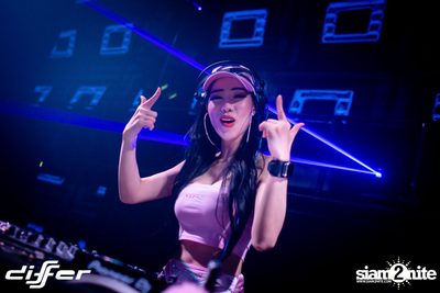 Hip Hop Party ที่ ดิฟเฟอร์ ผับ พัทยา — photo 65