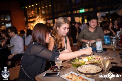 Friday Night at Ainu Bar — photo 7