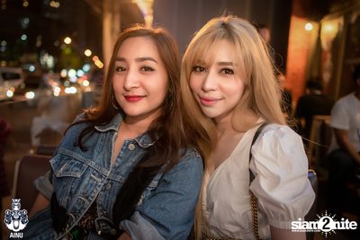 Friday Night at Ainu Bar — photo 10
