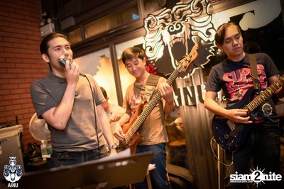 Friday Night at Ainu Bar — photo 17