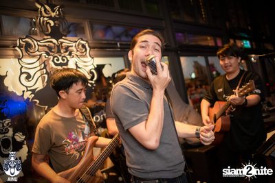 Friday Night at Ainu Bar — photo 19