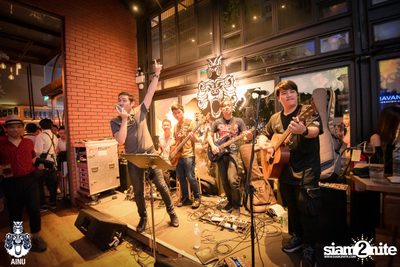 Friday Night at Ainu Bar — photo 29
