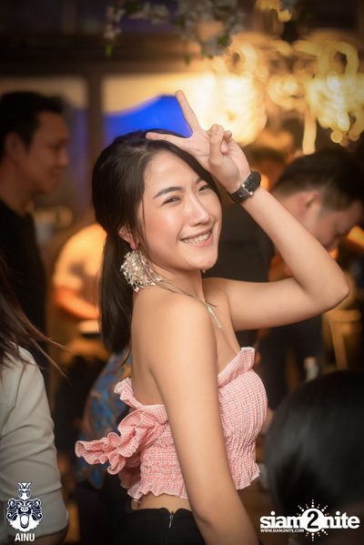 Friday Night at Ainu Bar — photo 40