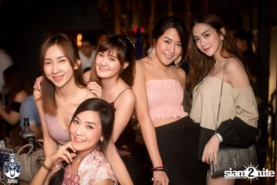 Friday Night at Ainu Bar — photo 41