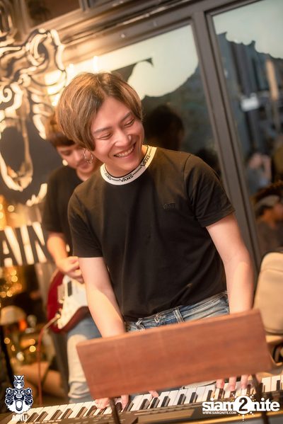 Friday Night at Ainu Bar — photo 75