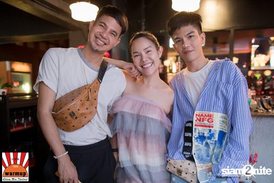 อ๊อฟ ปองศักดิ์ ที่ วอร์ม อัพ คาเฟ่ เชียงใหม่ — photo 2