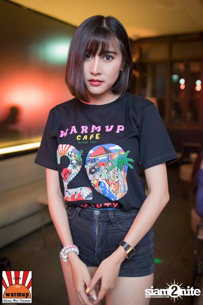 อ๊อฟ ปองศักดิ์ ที่ วอร์ม อัพ คาเฟ่ เชียงใหม่ — photo 12