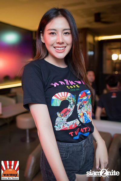 อ๊อฟ ปองศักดิ์ ที่ วอร์ม อัพ คาเฟ่ เชียงใหม่ — photo 13