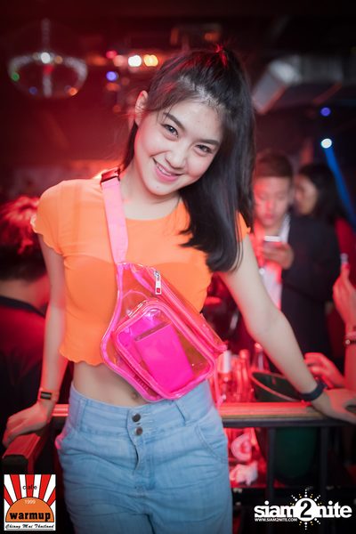 อ๊อฟ ปองศักดิ์ ที่ วอร์ม อัพ คาเฟ่ เชียงใหม่ — photo 15