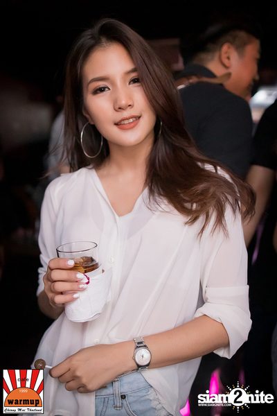 อ๊อฟ ปองศักดิ์ ที่ วอร์ม อัพ คาเฟ่ เชียงใหม่ — photo 118