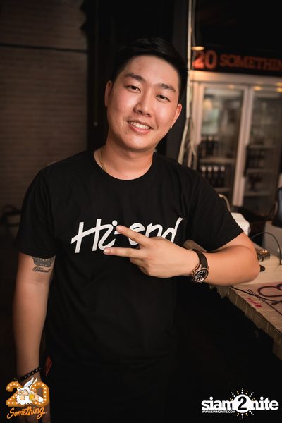Meyou at 20Something Bar — photo 1