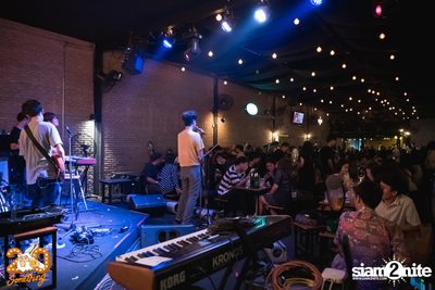 Meyou at 20Something Bar — photo 2
