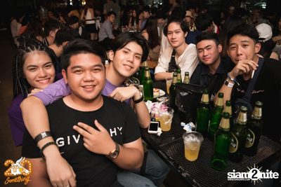 Meyou at 20Something Bar — photo 24
