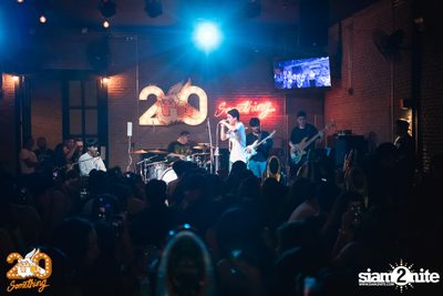 Meyou at 20Something Bar — photo 40