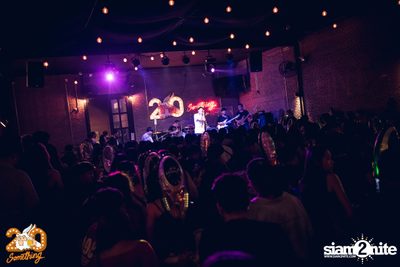 Meyou at 20Something Bar — photo 63
