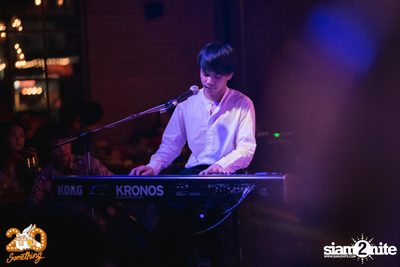 Meyou at 20Something Bar — photo 68