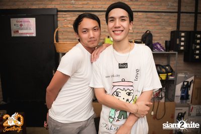Meyou at 20Something Bar — photo 128