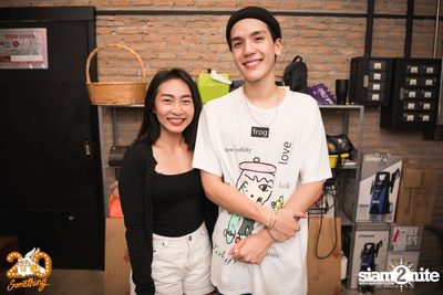 Meyou at 20Something Bar — photo 137