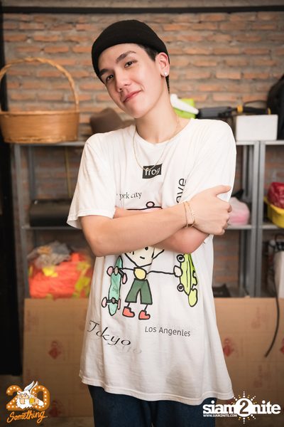 Meyou at 20Something Bar — photo 145