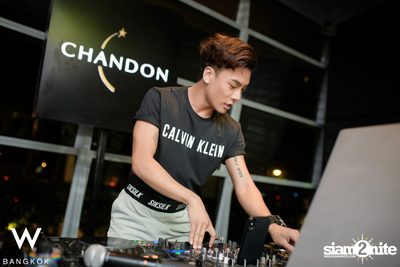 Love Out Loud at Woobar | W Bangkok — photo 7
