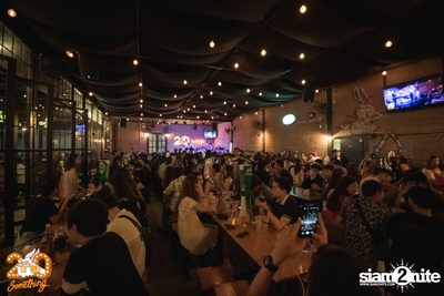 Polycat at 20Something Bar — photo 4