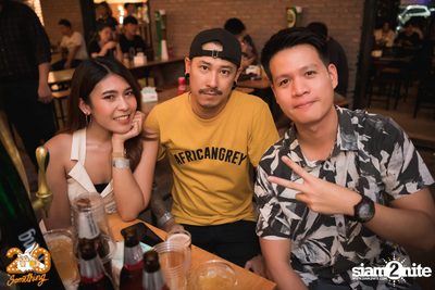 Polycat at 20Something Bar — photo 7