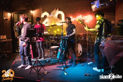 Polycat at 20Something Bar — photo 14