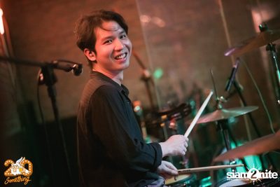Polycat at 20Something Bar — photo 42