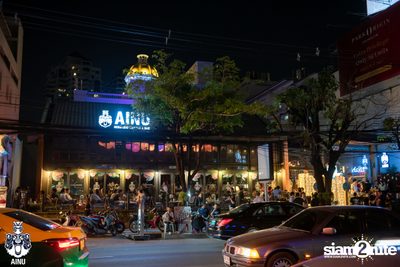 Saturday Night at Ainu Bar — photo 1