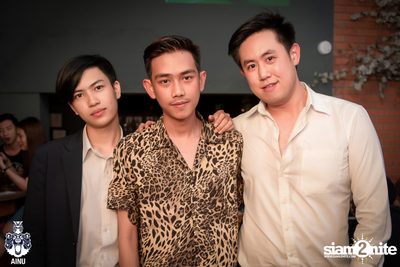 Saturday Night at Ainu Bar — photo 11