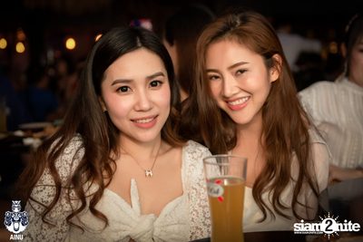 Saturday Night at Ainu Bar — photo 17
