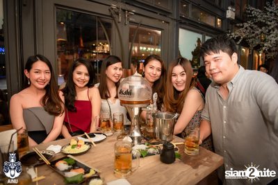 Saturday Night at Ainu Bar — photo 20