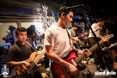 Saturday Night at Ainu Bar — photo 26