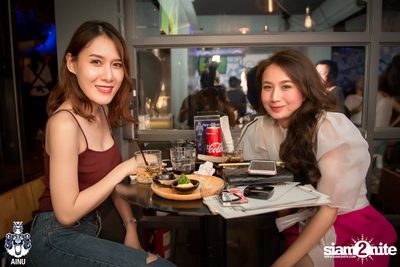 Saturday Night at Ainu Bar — photo 46