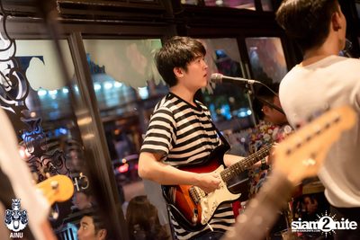 Saturday Night at Ainu Bar — photo 51