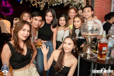 Saturday Night at Ainu Bar — photo 53