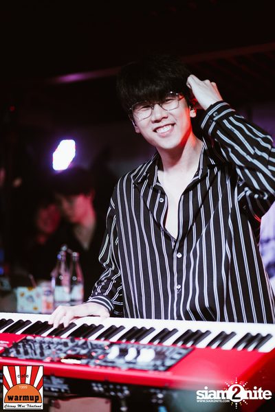 MEAN ที่ วอร์ม อัพ คาเฟ่ เชียงใหม่ — photo 75