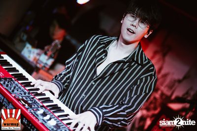 MEAN ที่ วอร์ม อัพ คาเฟ่ เชียงใหม่ — photo 78