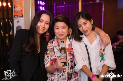 Portrait ที่ บ็อทเทิลร็อคเก็ต คราฟท์เบียร์บาร์ — photo 33
