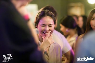Portrait ที่ บ็อทเทิลร็อคเก็ต คราฟท์เบียร์บาร์ — photo 48