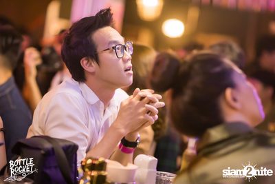Portrait ที่ บ็อทเทิลร็อคเก็ต คราฟท์เบียร์บาร์ — photo 53