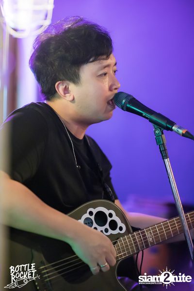 Portrait ที่ บ็อทเทิลร็อคเก็ต คราฟท์เบียร์บาร์ — photo 88