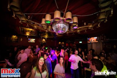 Hot Pants Meets Stilettos Party at MIXX Bangkok — photo 35
