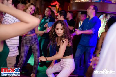 Hot Pants Meets Stilettos Party at MIXX Bangkok — photo 56